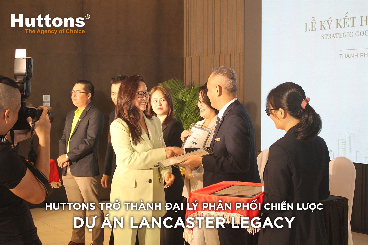 huttons-vn-tro-thanh-doi-tac-phan-phoi-du-an-lancaster-legacy