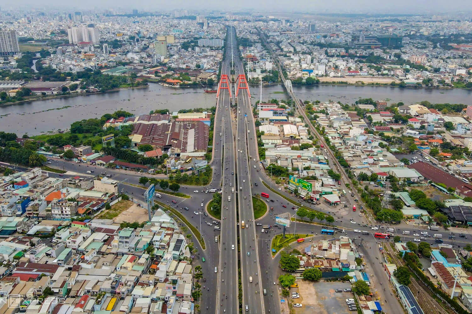 12 Công Trình Giao Thông Định Hình Diện Mạo TP.HCM Suốt 50 Năm 17 Đại lộ Phạm Văn Đồng